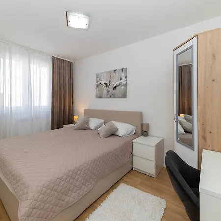 Bella Notte By Belmont Realty דירה *
